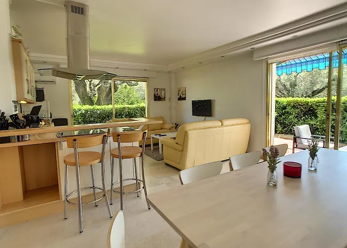 公寓 Spacious 3 Bed App With Pool 5min To Jlp Ideal For 2 Families Or 8 People *