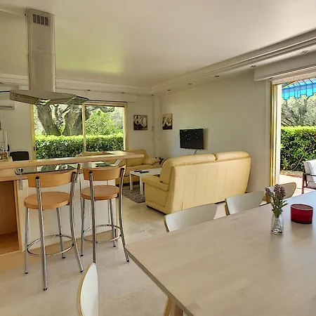 Apartmán Spacious 3 Bed App With Pool 5min To Jlp Ideal For 2 Families Or 8 People *