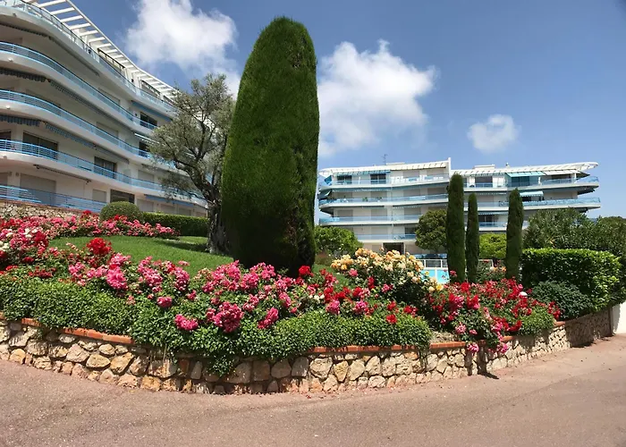 Spacious 3 Bed App With Pool 5min To Jlp Ideal For 2 Families Or 8 People * Juan-les-Pins